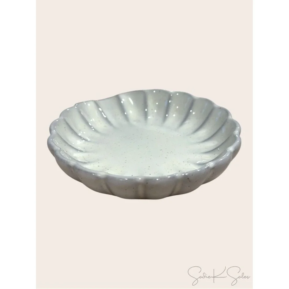 Scalloped‎ Edge Stoneware Spoon Rest - Hearth & Hand Magnolia